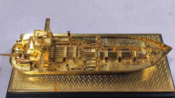 oil tanker ship miniature, brass ship model, oil and gas corporate gift, customizable ship model, energy industry collectible, executive recognition award, brass oil tanker gift, shipping industry souvenir, personalized corporate awards, luxury maritime gift