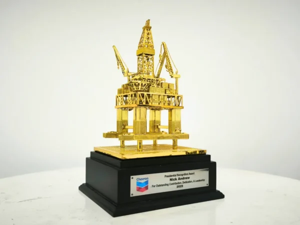 Brass Miniature Offshore Rig – Luxury Oilfield Gift with Custom Nameplate