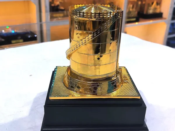 brass storage tank miniature, customizable oil gas gift, petroleum industry collectible, corporate recognition award, energy sector executive gift, engraved nameplate souvenirs, oilfield memorabilia collectible, wooden box luxury gift, brass industry desk decor, unique corporate gift oil gas